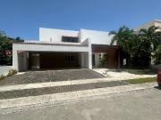 CASA EN VENTA EN CANCUN RESIDENCIAL VILLA MAGNA