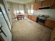 Casa en venta en Cangas, Cangas Pueblo. Casa de dos...