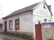 Casa en venta en Cangas, Coiro. CASA CON FINCA A...