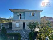 Casa en venta en Cangas, Darbo. Casa con finca en la...