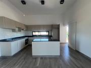 CASA EN VENTA EN CANNING CON COCHERA, PILETA