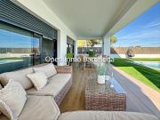 Casa en venta en Canyelles. Casas.