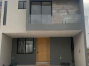 CASA EN VENTA EN CAPITAL NORTE