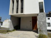 Casa en Venta en Capital Norte Coto Cerezos 109