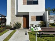 CASA EN VENTA EN CARENA RESIDENCIAL CASA EN VENTA EN CARENA RESIDENCIAL