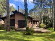 CASA EN VENTA EN CARILO CALLE PERDIZ Y CEDRO