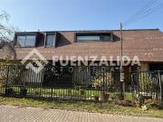 Casa en Venta en Carlos Ossandón/ Valenzuela Llanos