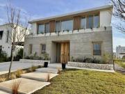 Casa en venta a estrenar en Carpinchos, Nordelta con 5...