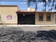 CASA EN VENTA EN CARRETAS CON USO DE SUELO HABITACIONAL...