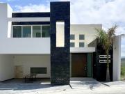 Casa en venta en Carretera Nacional