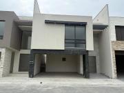 Casa en venta en Carretera Nacional