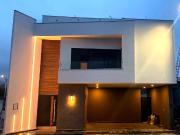 Casa en venta en carretera nacional