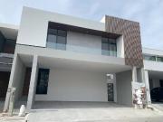 CASA EN VENTA EN CARRETERA NACIONAL