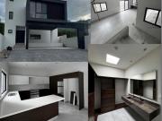 Casa en Venta en Carretera Nacional en Villa De Santiago...