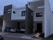 Casa en Venta en Carretera Nacional, La Joya, Monterrey,...
