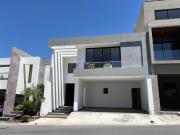CASA EN VENTA EN CARRETERA NACIONAL, MONTERREY, NL