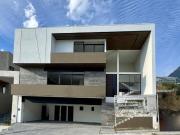 Casa en Venta en Carretera Nacional, zona Misiones