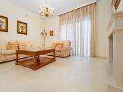 Chalet en venta en Carrión de los Céspedes. Exclusiva...