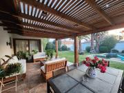 Casa en Venta en Casa con Piscina y Jardin Grande, Villa...