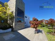 Casa en Venta en Casa de 650 m2 con piscina temperada...