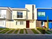 Casa en venta en Casa Fuerte, coto Fortaleza