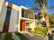 CASA EN VENTA EN CASA FUERTE, TLAJOMULCO DE ZUÑIGA