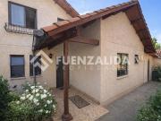 Casa en Venta en Casa interior Club Campo Sur. Peñalolén
