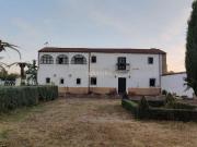 Casa en venta en Cáceres, Ruta de la Plata. Caserón...