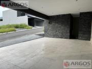 CASA EN VENTA EN CASTAÑOS DEL VERGEL