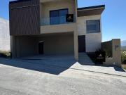 CASA EN VENTA EN CASTAÑOS DEL VERGEL