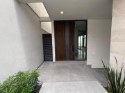 CASA EN VENTA EN CASTAÑOS DEL VERGEL, EL URO ZONA...