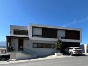 Casa en Venta en Castaños del Vergel, Monterrey NL. A...