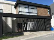 Casa en venta en Castaños del Vergel, Monterrey, Nuevo León