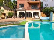 Casa en venta en Castelldefels, Montmar. Casas.