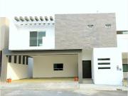 Casa en venta en Catujanes, Monterrey, Nuevo León
