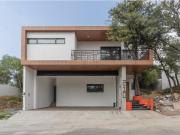 Casa en venta en Catujanes, Monterrey, Nuevo León