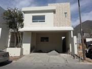 Casa en venta en Catujanes, Monterrey, Nuevo León