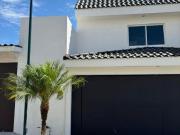 CASA EN VENTA EN CAÑADA DEL REFUGIO NORTE CON 3...