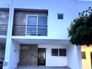 Casa en venta en Cañadas de San Lorenzo – Con roof...