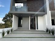 CASA EN VENTA EN CAÑADAS DEL BOSQUE