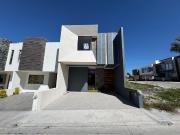 CASA EN VENTA EN CAÑADAS DEL BOSQUE