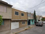 Casa en venta en Cd. Nezahualcóyotl, 3 recámaras, 2...