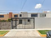 CASA EN VENTA EN CD SATELITE NAUCALPAN DE REMATE YA...