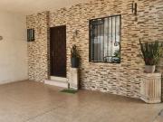 CASA EN VENTA EN CENTRIKA