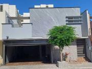 Casa en venta en Centrika 2 Sector, Cancún, Nuevo León