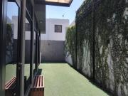 CASA EN VENTA EN CENTRIKA DEL LAGO FRENTE A PARQUE!