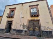 CASA EN VENTA EN CENTRO HISTORICO PARA REMODELAR