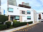 CASA EN VENTA EN CENTRO SUR