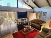 Casa en Venta en Cercano a Av. Troncos Viejos con calle...