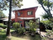 Casa en Venta en cercano a centros deportivos,...